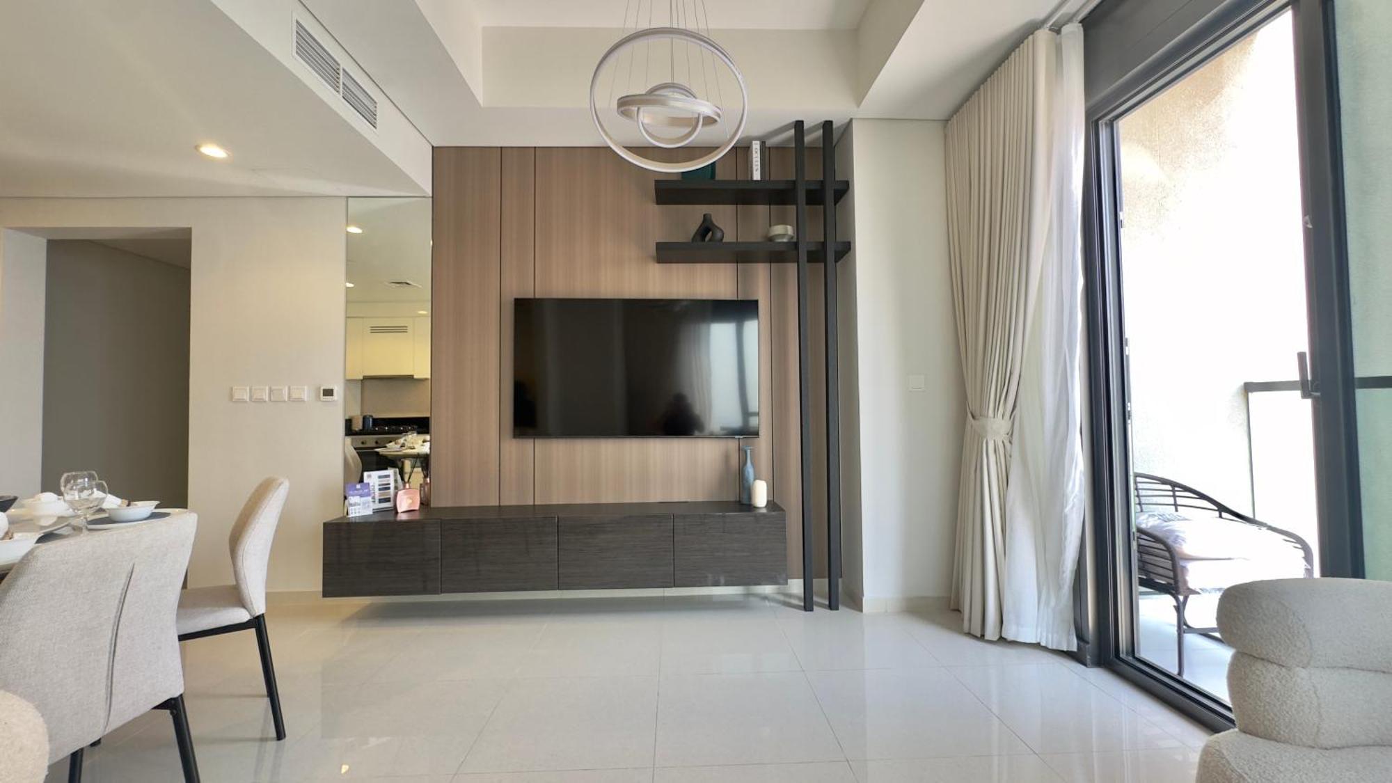 Premium 3br W Skyline Views Luxury At Floor 50 By Vibel