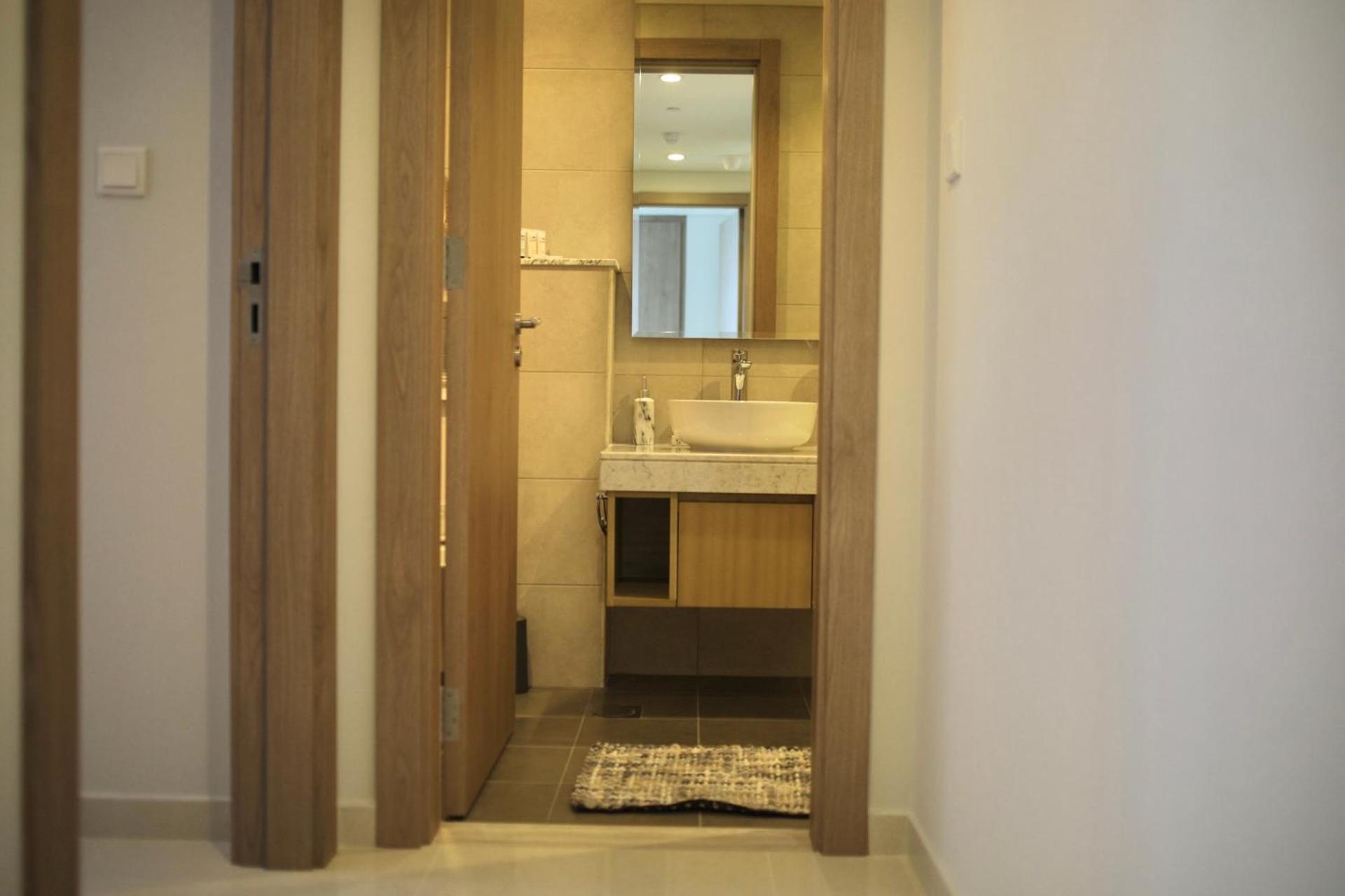 Premium 3br W Skyline Views Luxury At Floor 50 By Vibel *