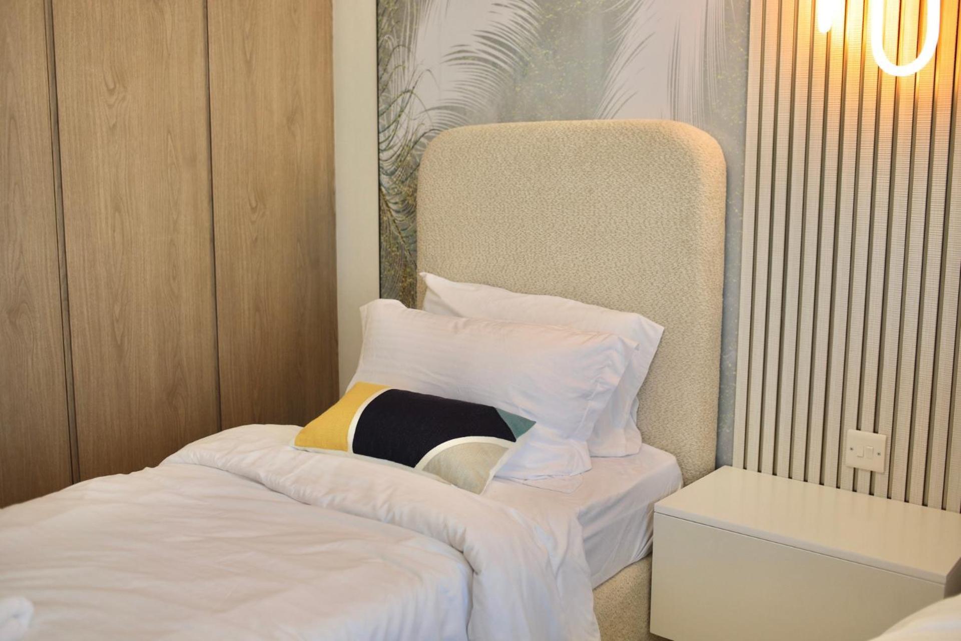 Apartment Premium 3br W Skyline Views Luxury At Floor 50 By Vibel Dubai