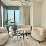 Premium 3Br W Skyline Views Luxury At Floor 50 By Vibel